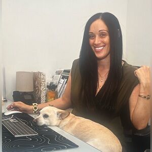 Meet your Posher, Casey